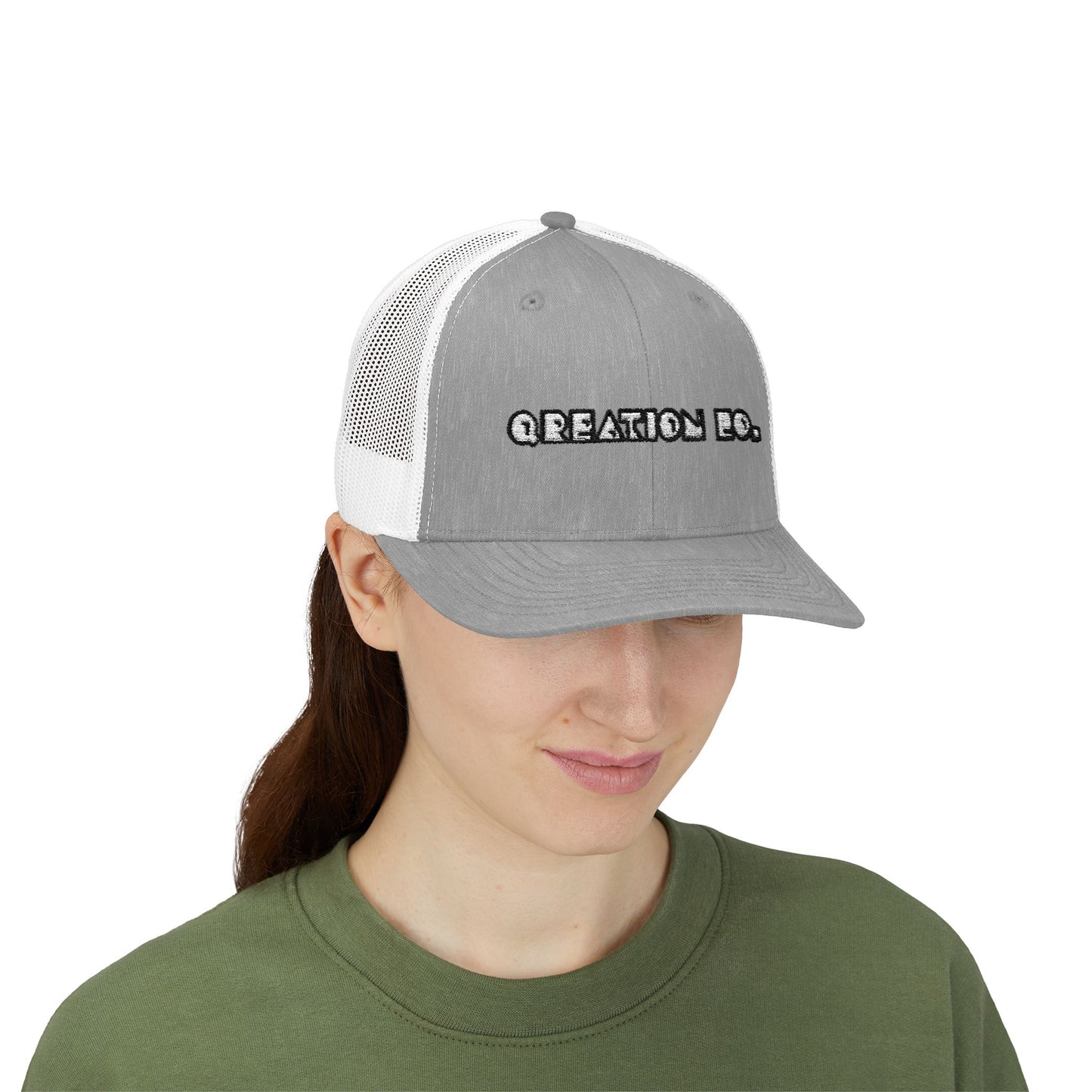 "Q-Classic" Snapback Trucker Cap