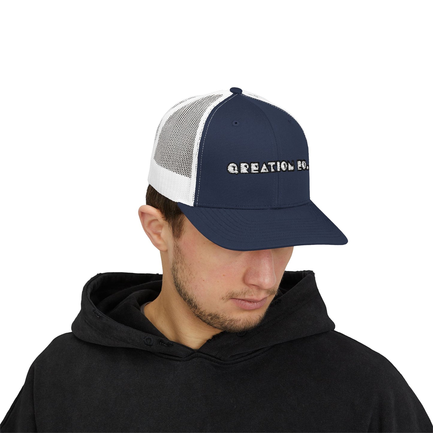 "Q-Classic" Snapback Trucker Cap