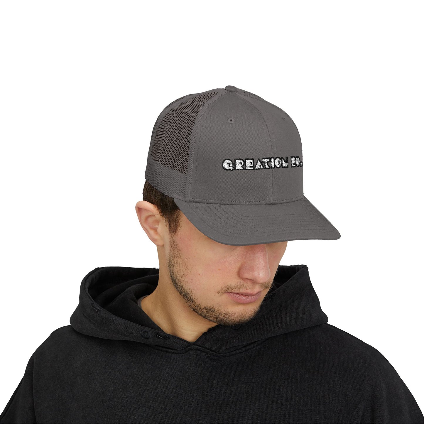 "Q-Classic" Snapback Trucker Cap