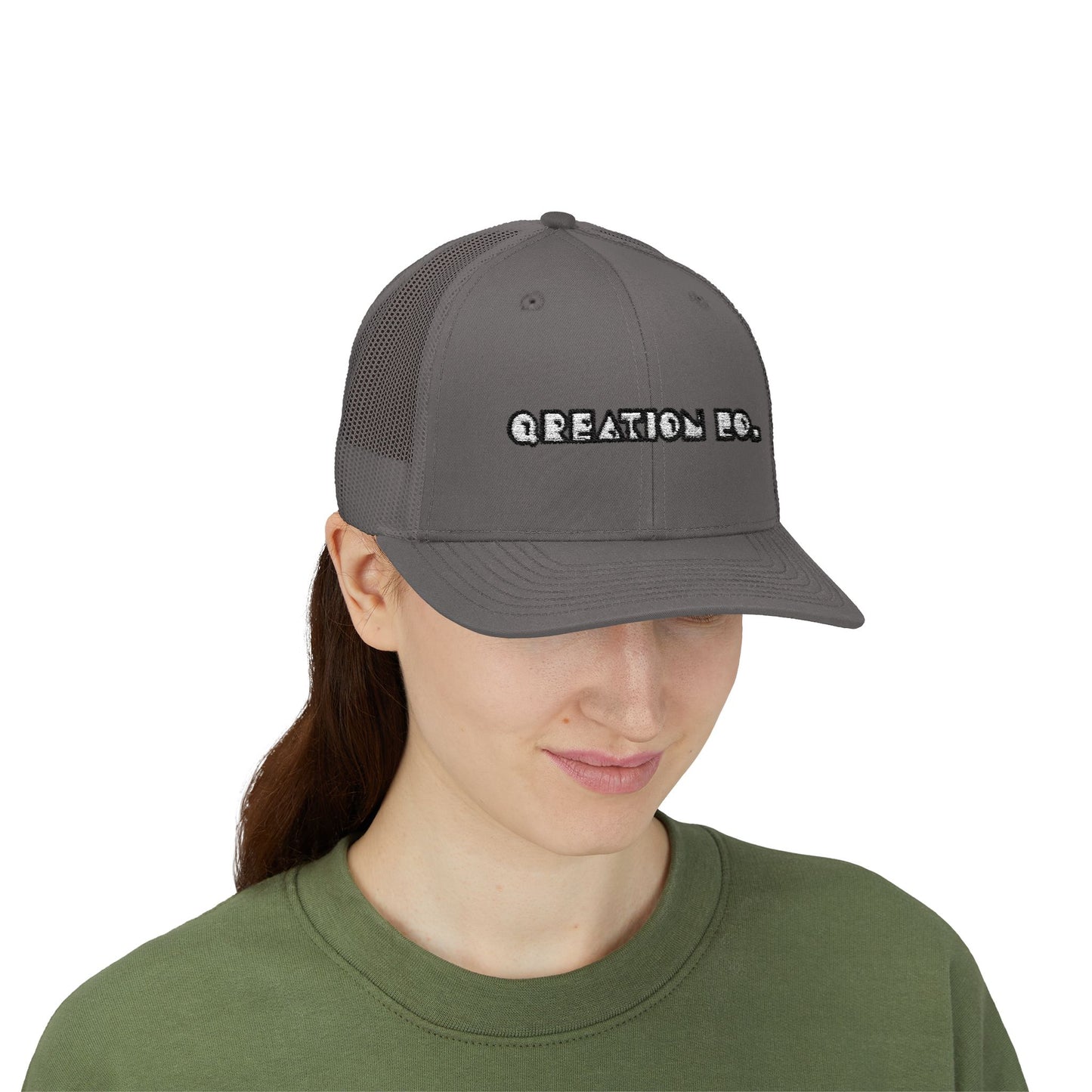 "Q-Classic" Snapback Trucker Cap