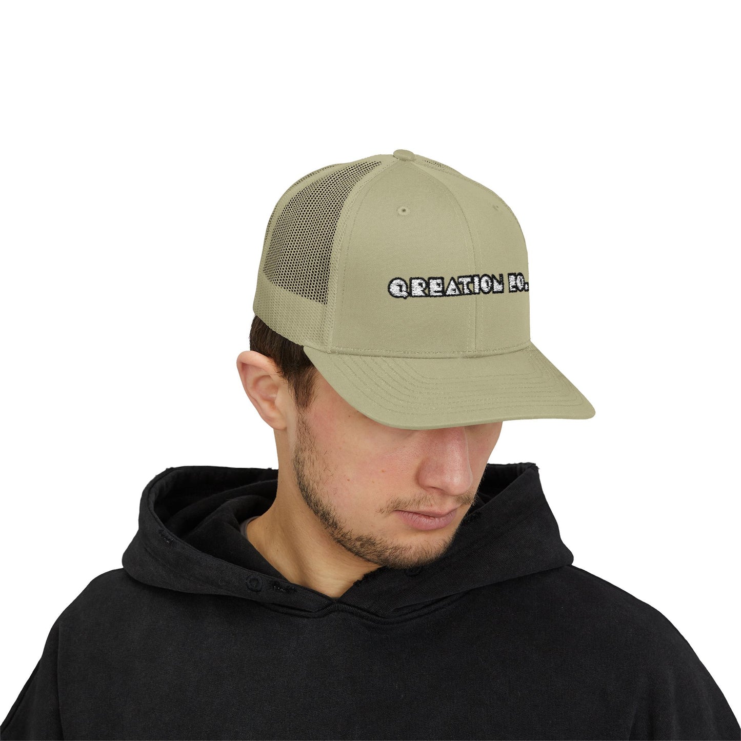 "Q-Classic" Snapback Trucker Cap