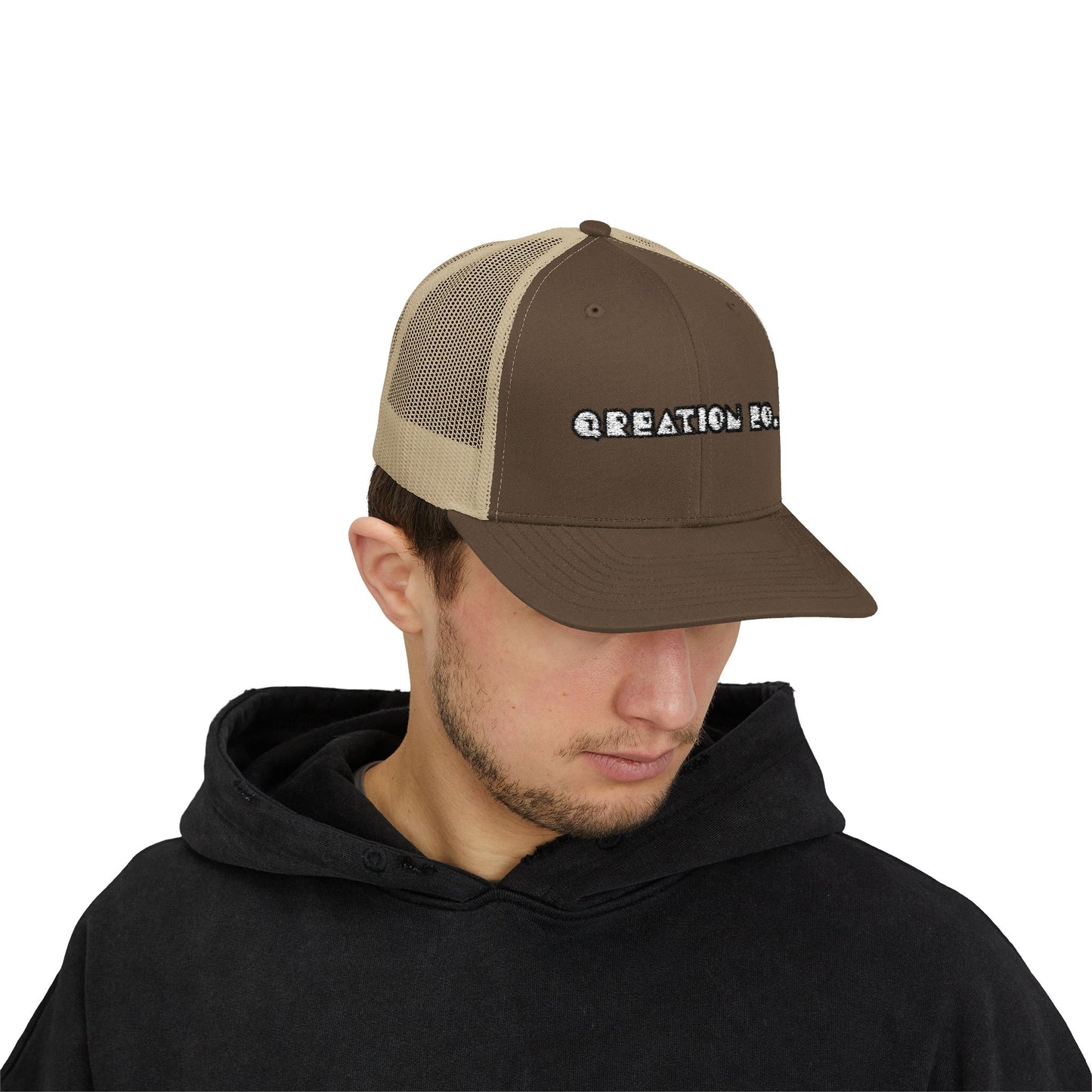 "Q-Classic" Snapback Trucker Cap