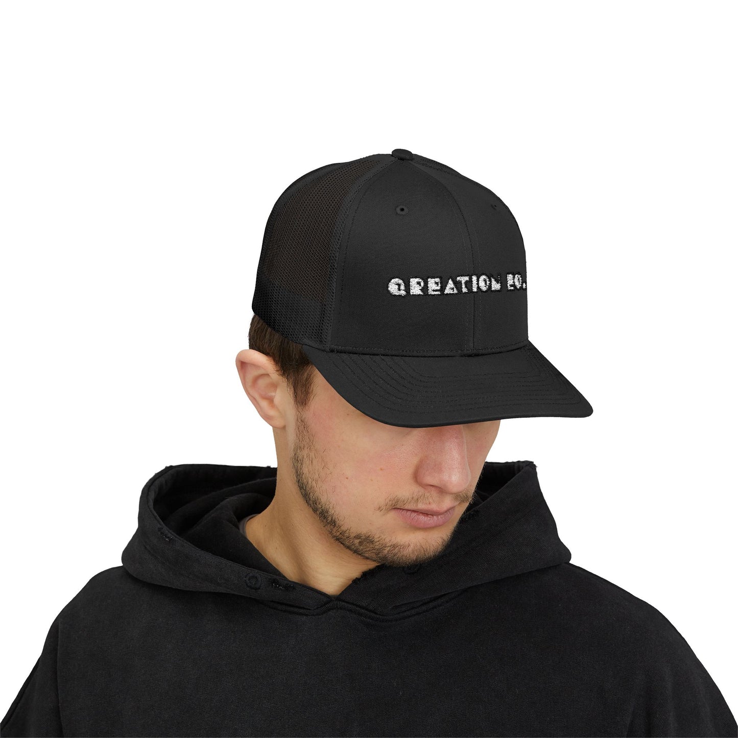 "Q-Classic" Snapback Trucker Cap