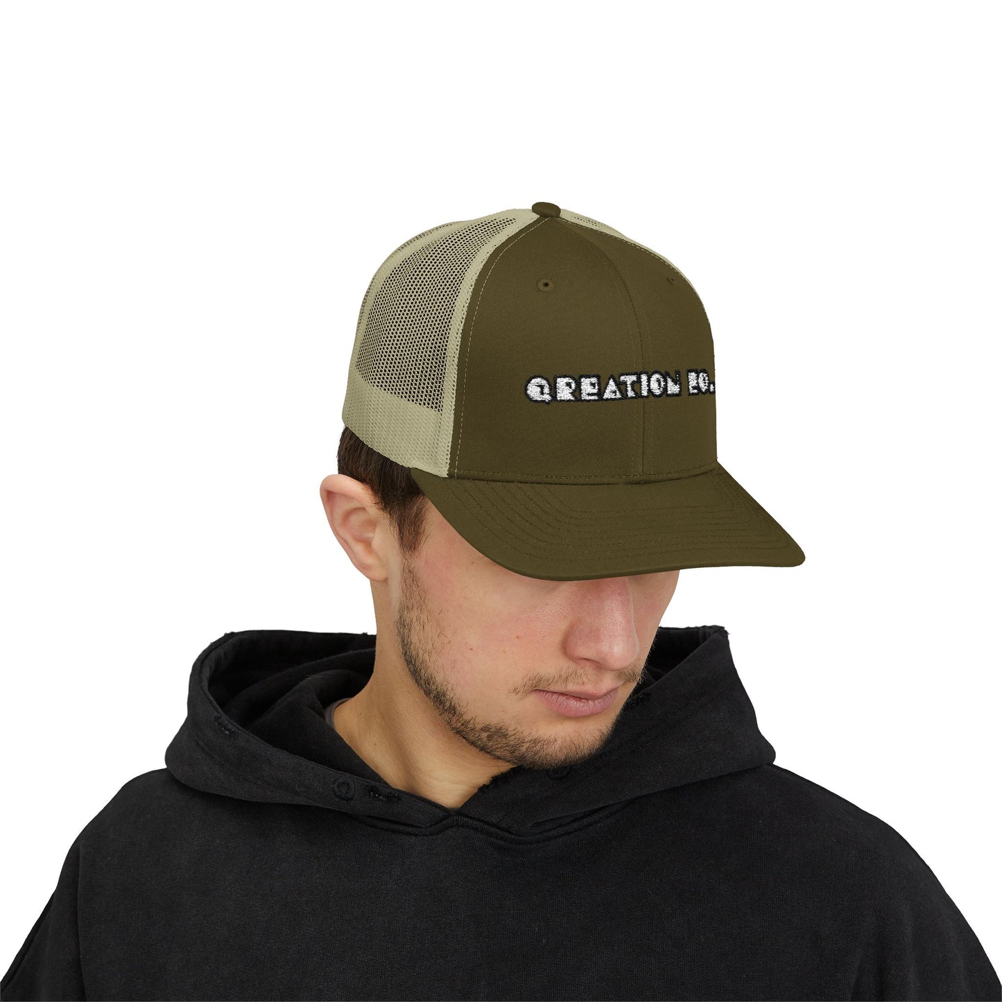 "Q-Classic" Snapback Trucker Cap