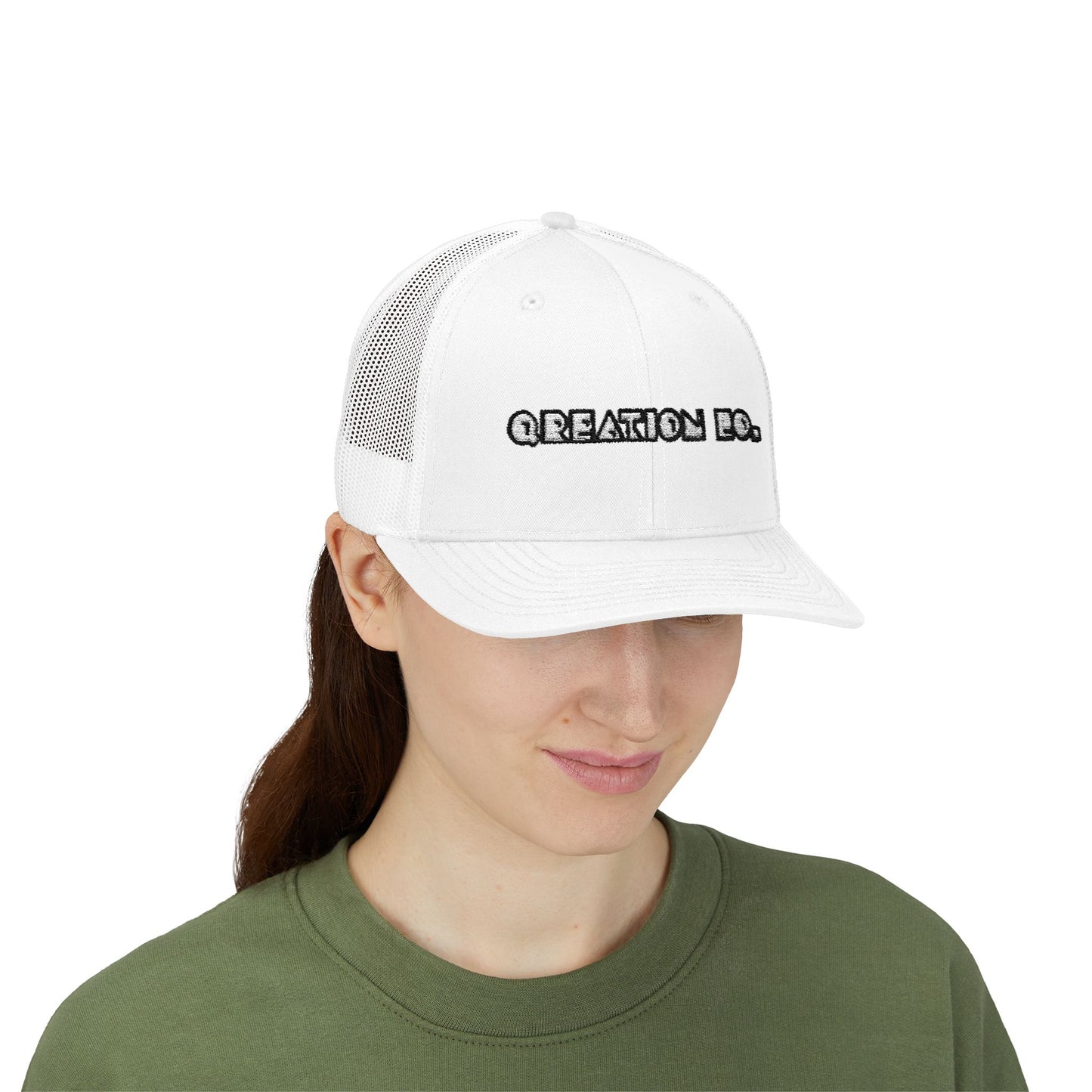 "Q-Classic" Snapback Trucker Cap