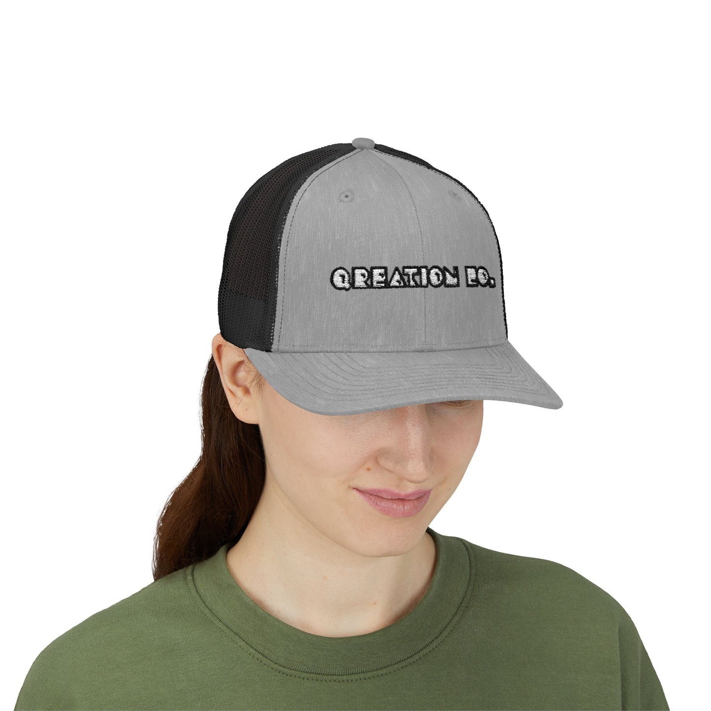 "Q-Classic" Snapback Trucker Cap
