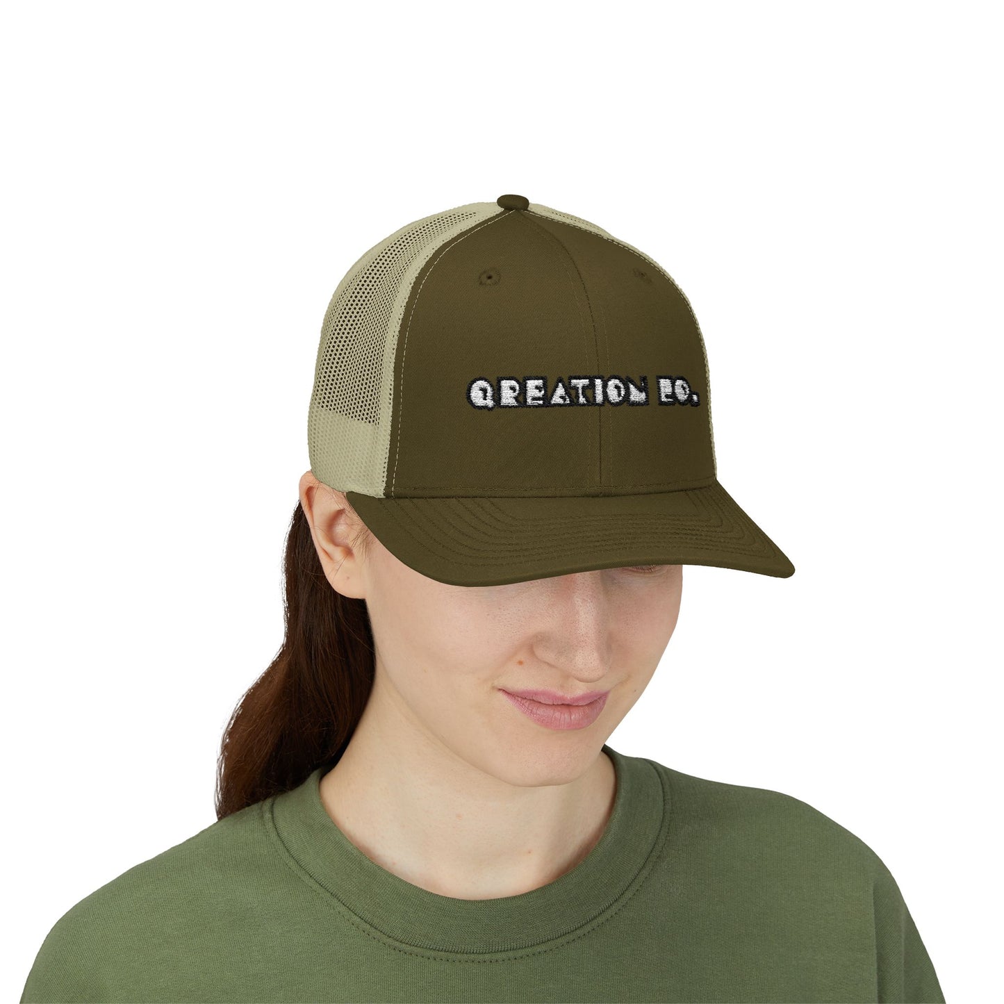 "Q-Classic" Snapback Trucker Cap